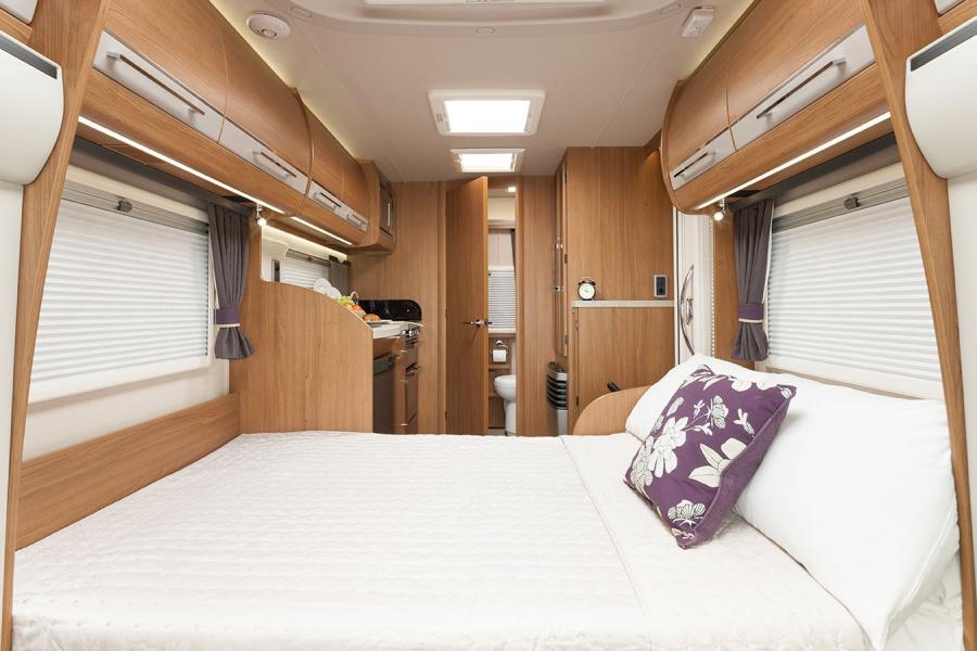 Интерьер Auto-Trail Tracker RS 2014 года  (фото 4 из 5)